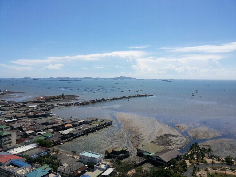 Ladda Condo View Condominium