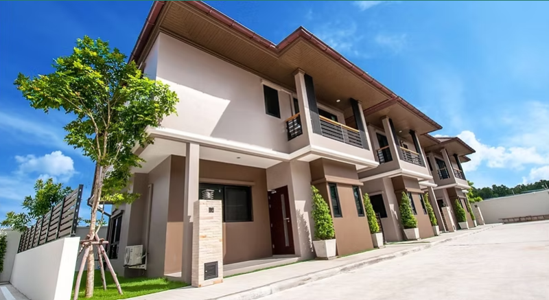 一軒家　シラチャ