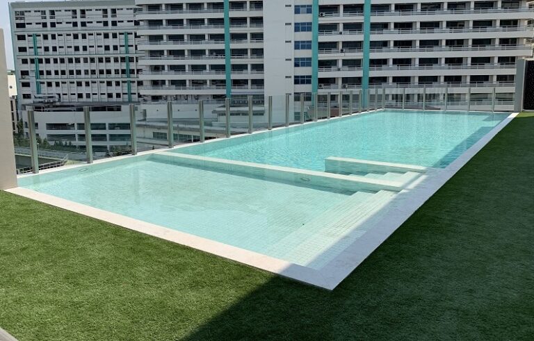 Upper Suites Sriracha