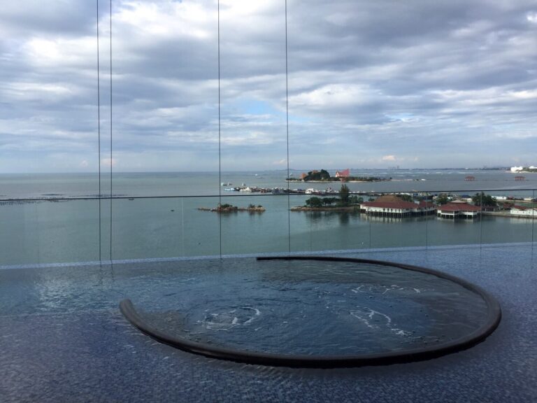 Marina Bayfront Sriracha