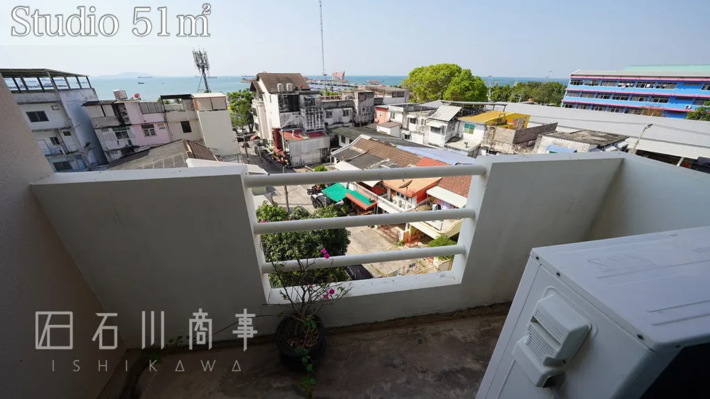 Green Life Serviced Apartment Sriracha