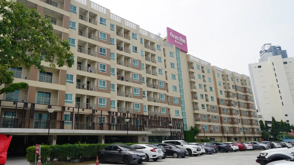 Pacific Park Hotel & Residence Sriracha