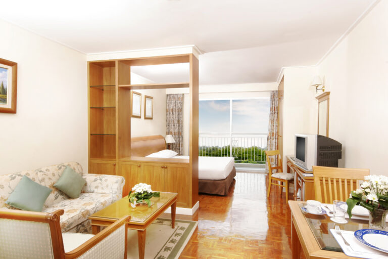 Karavel House